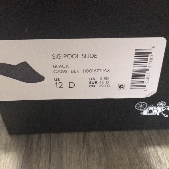 Coach Signature Slide - Picture 8 of 16